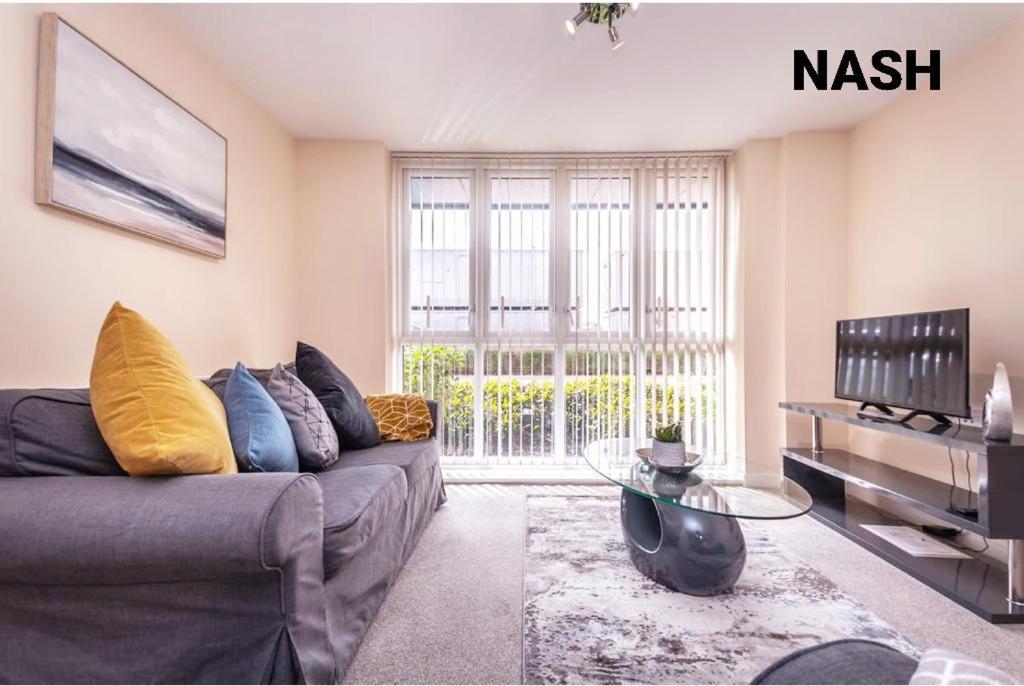Stylish 2 Bedroom Apartment-Short Term Lets & Serviced Accomodation Reading Exteriör bild