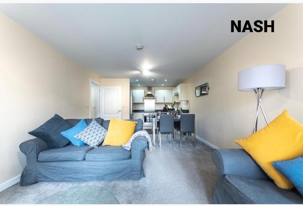 Stylish 2 Bedroom Apartment-Short Term Lets & Serviced Accomodation Reading Exteriör bild