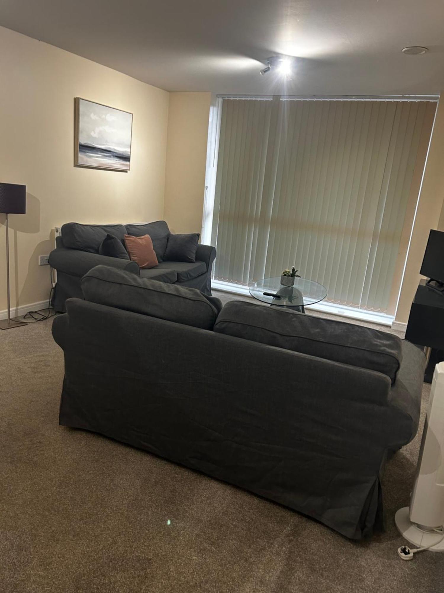 Stylish 2 Bedroom Apartment-Short Term Lets & Serviced Accomodation Reading Exteriör bild